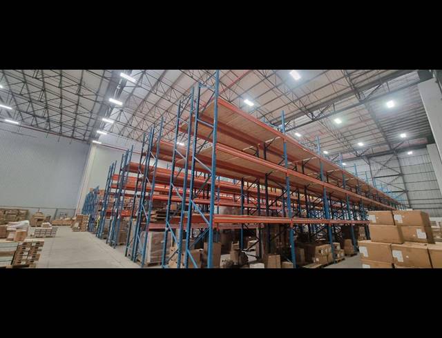 3,213M² WAREHOUSE TO LET IN AIRPORT INDUSTRIA